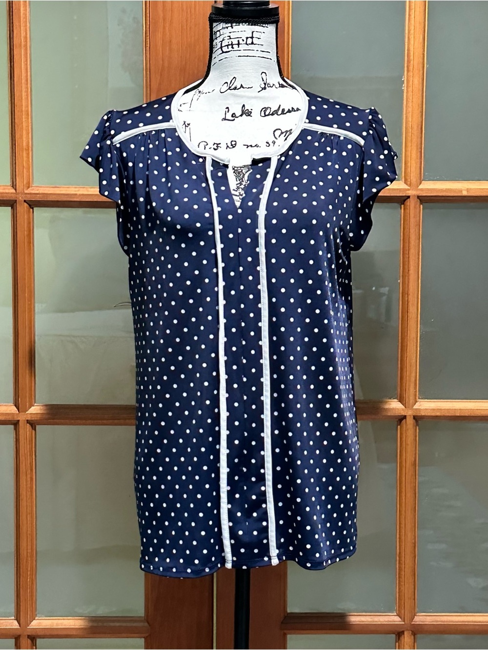 Monteau Navy and White Polka Dot Cap-Sleeve Blouse (Sz. L)